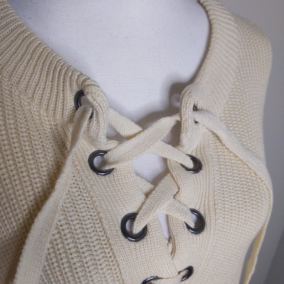 J.O.A. Lace-Up Front Sweater Ivory Cream Pullover Neutral Knit Top Women’s Med - Picture 6 of 10